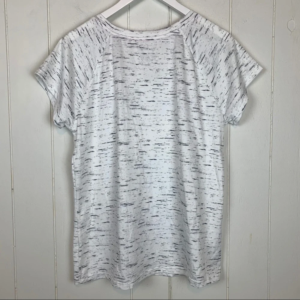 ⛱️ cuddle Duds Graphic Pajama T Shirt Medium - Picture 2 of 3